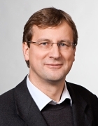 Dr. Martin Zacharias